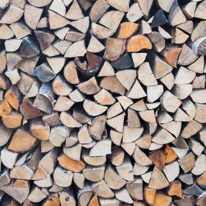 Štípané palivové dřevo